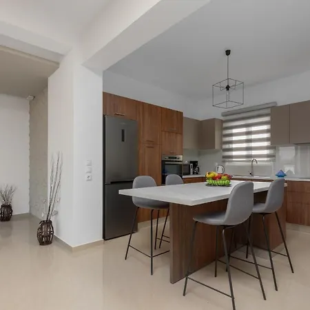 Mika Βίλα Αφάντου