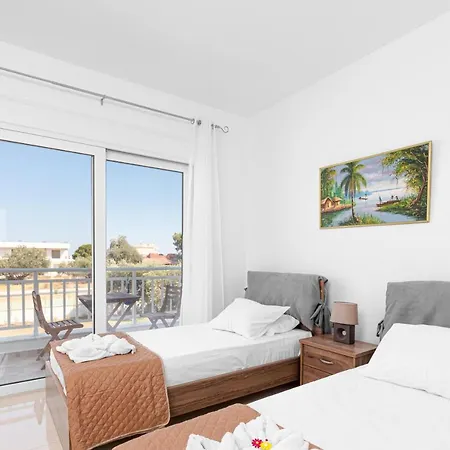 Mika Вилла Афанту